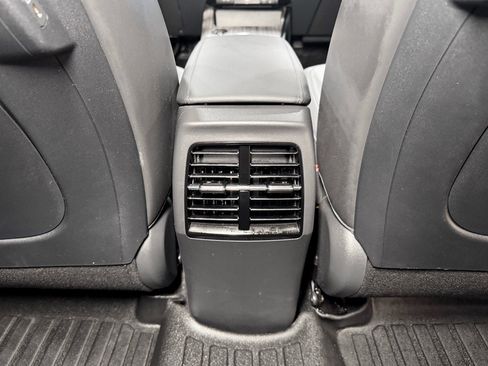 Used 2025 Kia Niro Wind w/ Wind Preserve Package FWD image 21