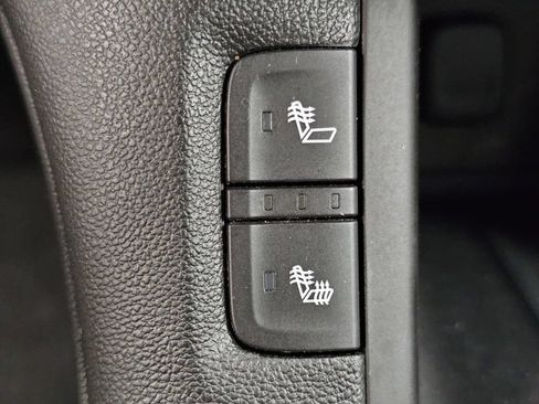 Used 2017 GMC Acadia SLE w/ Driver Alert Package I FWD image 22