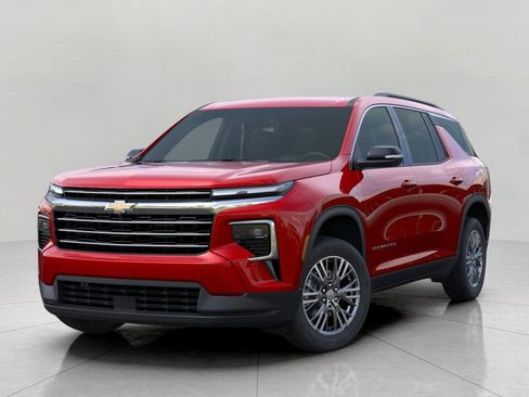 New 2026 Chevrolet Traverse LT w/ Driver Confidence Package AWD/4WD image 6