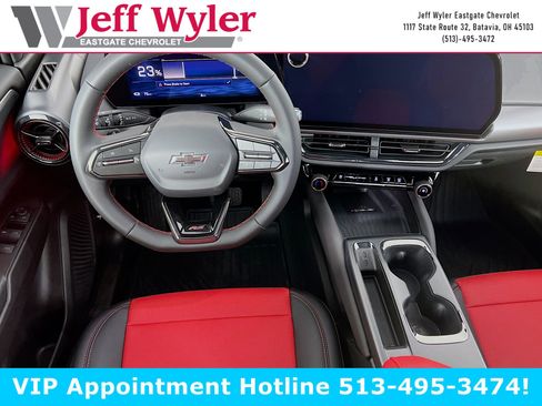 New 2025 Chevrolet Equinox EV RS w/ LPO, All-Weather Mat Package image 18