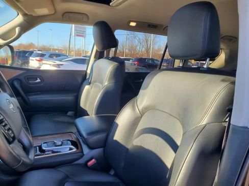 Used 2024 Nissan Armada SL w/ Captain's Chairs Package AWD/4WD image 22