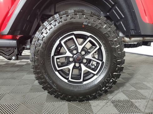 New 2025 Jeep Gladiator Rubicon image 30