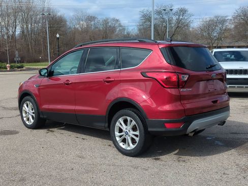 Used 2019 Ford Escape SEL AWD/4WD image 6