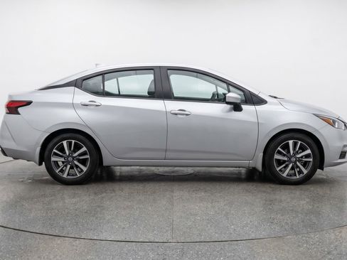 Used 2025 Nissan Versa SV FWD image 11