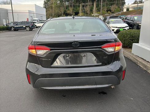Certified 2022 Toyota Corolla LE w/ Carpet Mat Package (TMS) image 4