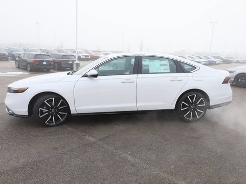 New 2026 Honda Accord Touring image 9
