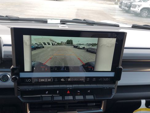 New 2025 GMC Hummer EV 2X image 25