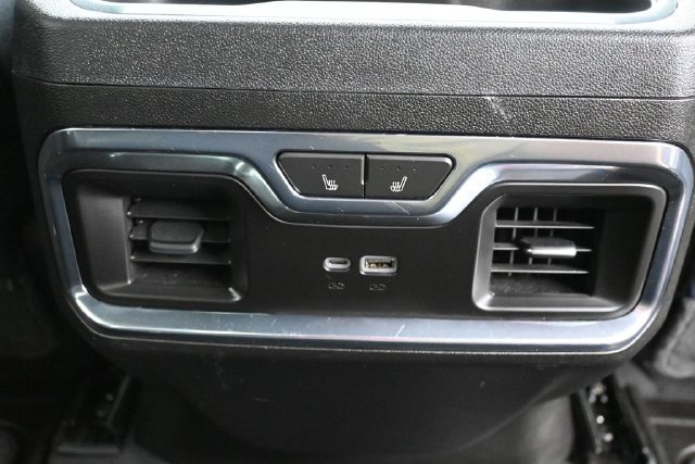Used 2024 Chevrolet Silverado 3500 High Country w/ High Country Premium Package AWD/4WD image 15