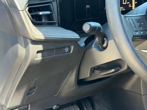 Used 2026 Nissan Kicks SV FWD image 24
