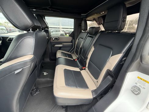 Used 2023 Ford Bronco Wildtrak image 29