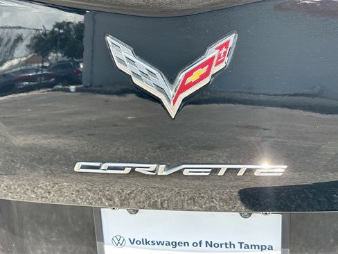 Used 2019 Chevrolet Corvette Stingray Coupe w/ 1LT RWD image 11