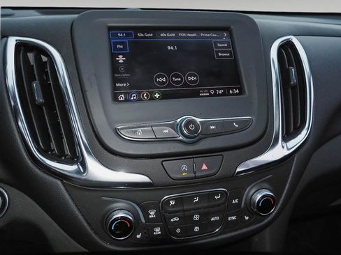 Used 2024 Chevrolet Equinox LT FWD image 11