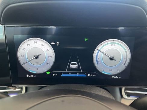 Used 2023 Hyundai Elantra Limited image 22