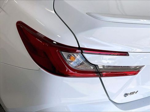 Certified 2025 Toyota Camry SE FWD image 33