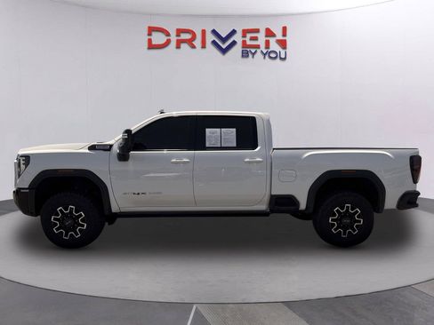 Used 2024 GMC Sierra 2500 AT4X AWD/4WD image 7
