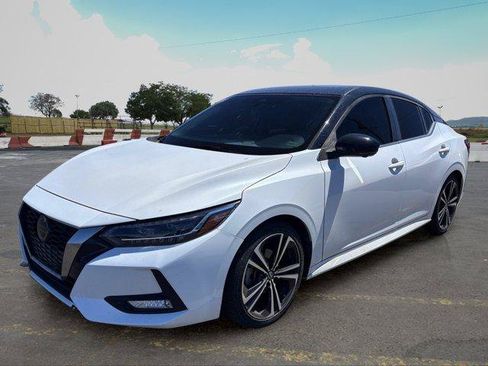 Used 2021 Nissan Sentra SR w/ SR Premium Package FWD image 5