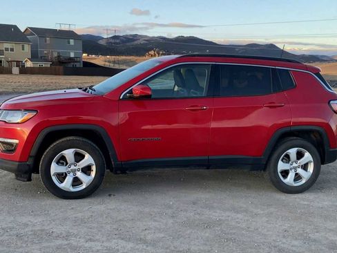 Certified 2020 Jeep Compass Latitude w/ Cold Weather Group image 5