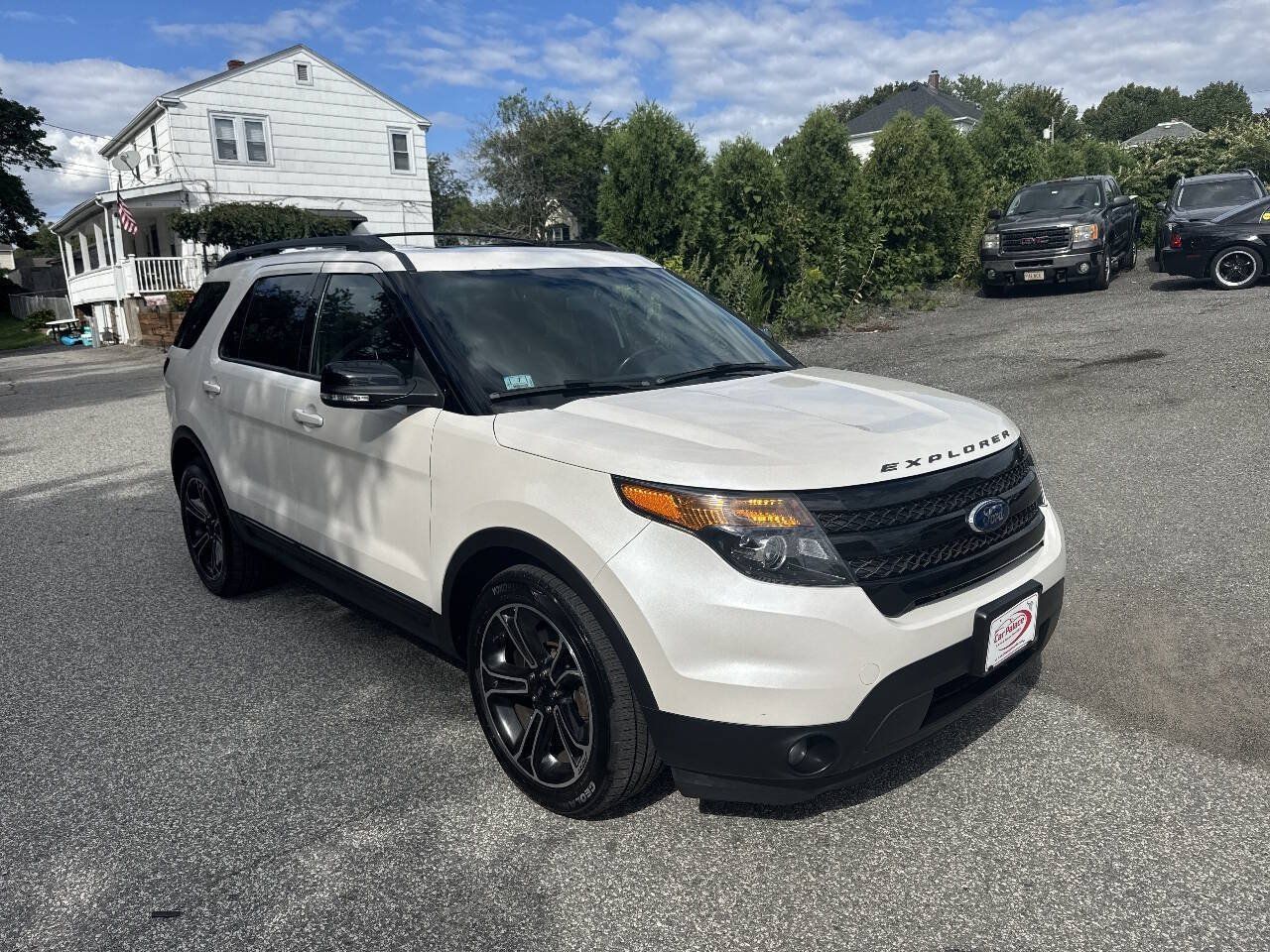 Used 2015 Ford Explorer Sport w/ Equipment Group 401A AWD/4WD image 2