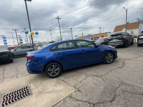 Certified 2024 Kia Forte LXS w/ LXS Technology Package image 9