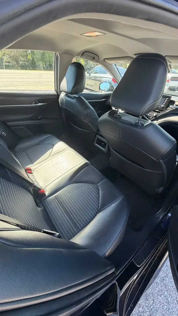 Used 2021 Toyota Camry SE FWD image 13