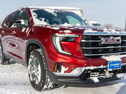 Used 2025 GMC Acadia Elevation w/ LPO, Floor Liner Package image 4