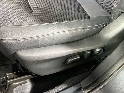 Used 2024 Subaru Forester Premium AWD/4WD image 17