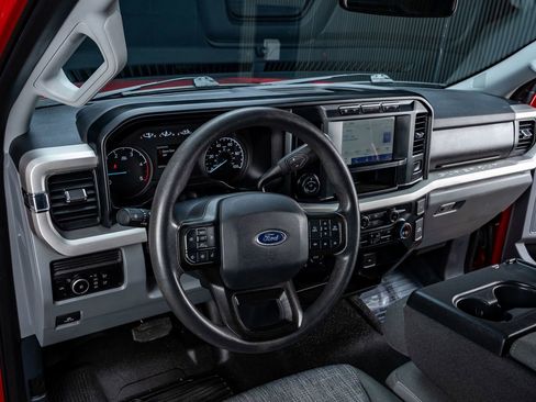 Used 2023 Ford F350 XLT w/ 360-Degree Camera Package AWD/4WD image 15