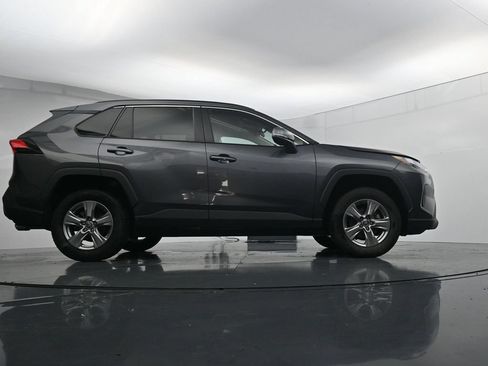 Used 2024 Toyota RAV4 XLE FWD image 39