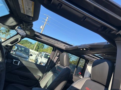 New 2026 Jeep Wrangler Unlimited Rubicon image 11