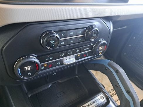 Certified 2023 Ford Bronco Wildtrak image 12