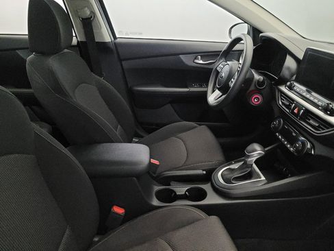 Used 2019 Kia Forte LXS FWD image 21