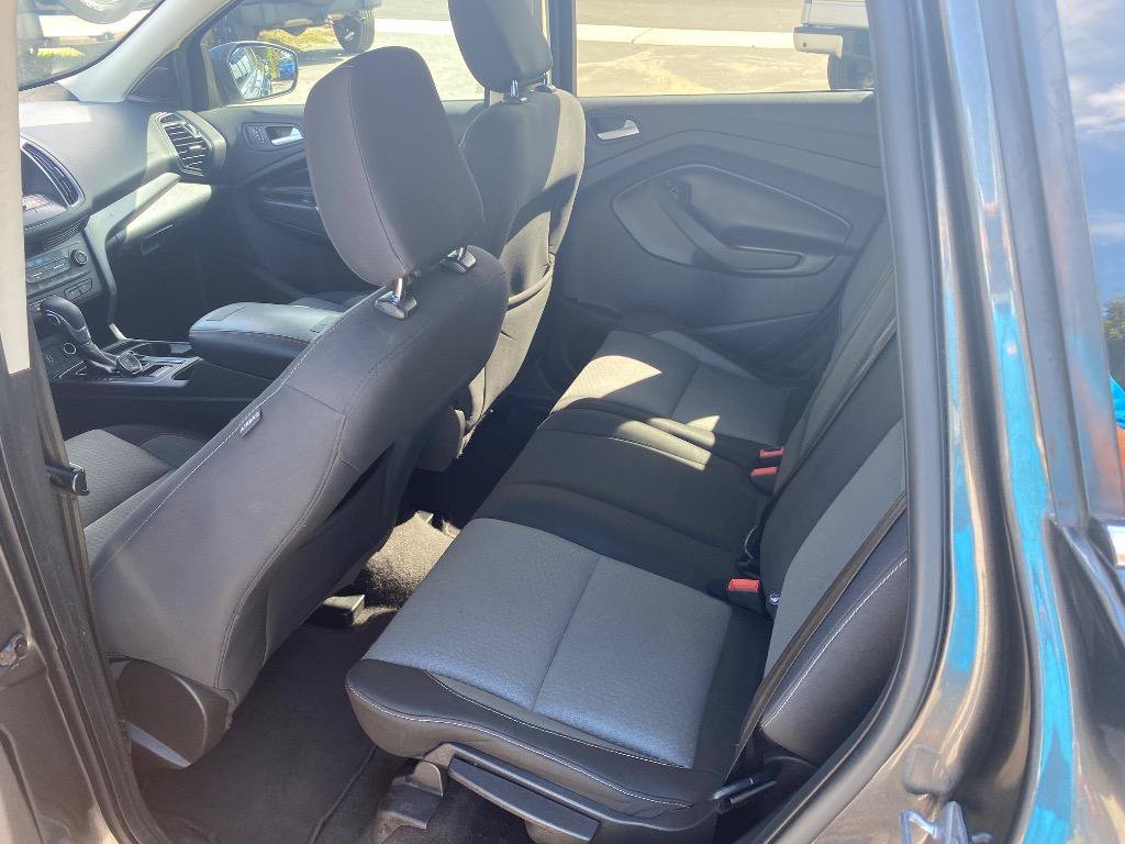 Used 2019 Ford Escape SE FWD image 16