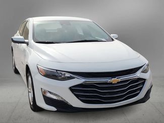 Used 2024 Chevrolet Malibu LT video 3