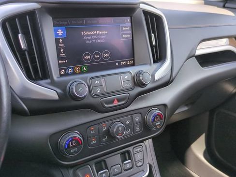 Used 2021 GMC Terrain SLE w/ Driver Convenience Package FWD image 11
