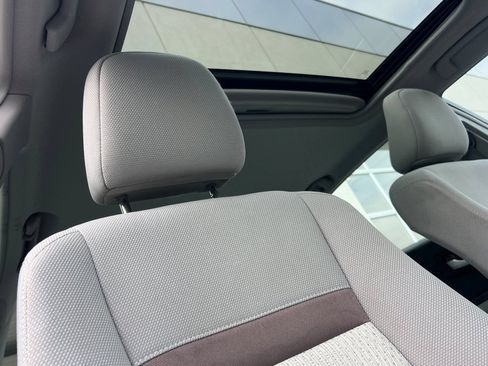 Used 2012 Toyota Camry LE FWD image 16