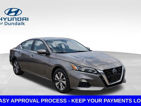 Used 2024 Nissan Altima 2.5 S image 3