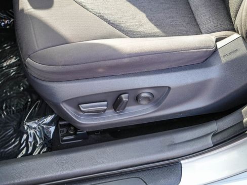 Used 2019 Toyota Camry LE w/ Carpet Mat Package FWD image 20