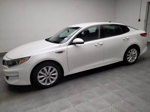 Used 2016 Kia Optima EX FWD image 2