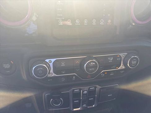 Used 2021 Jeep Wrangler Unlimited Sport AWD/4WD image 14