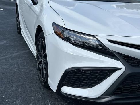 Used 2024 Toyota Camry SE w/ Cold Weather Package FWD image 10
