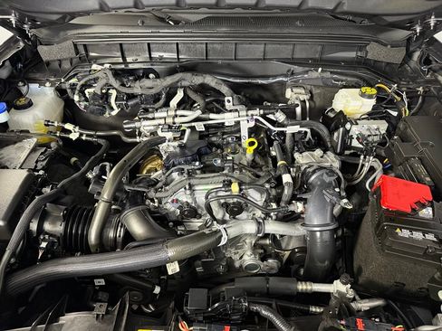 Used 2025 Ford Bronco Big Bend AWD/4WD image 65