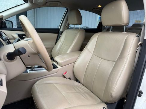 Used 2016 Nissan Altima 2.5 SV image 6