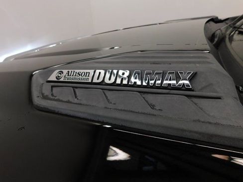 Used 2024 Chevrolet Silverado 2500 LT w/ Convenience Package image 59