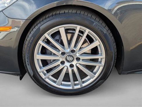 Used 2022 Porsche Panamera image 9