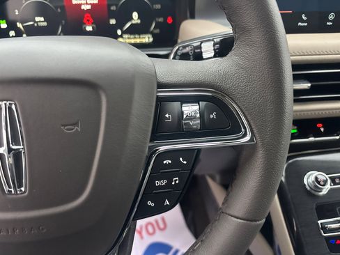 Certified 2023 Lincoln Nautilus FWD w/ Premium Package image 18