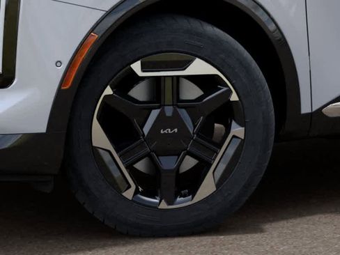 New 2026 Kia Sportage SX FWD image 9