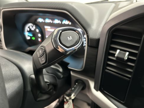 Used 2023 Ford F150 XLT image 38