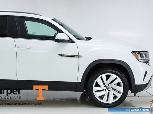 Used 2023 Volkswagen Atlas Cross Sport SE w/ Panoramic Sunroof Package image 12