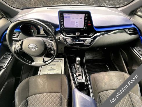 Used 2020 Toyota C-HR XLE FWD image 13