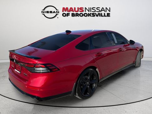 Used 2024 Honda Accord Sport image 8